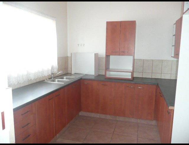 1 BEDROOM PROPERTY TO RENT IN KENMARE